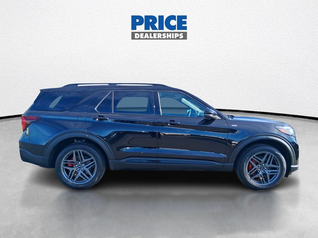 Certified 2025 Ford Explorer ST-Line SUV
