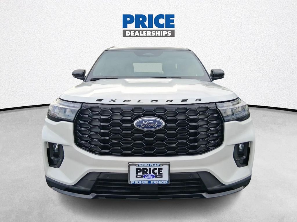 2026 Ford Explorer ST-Line - Photo 8