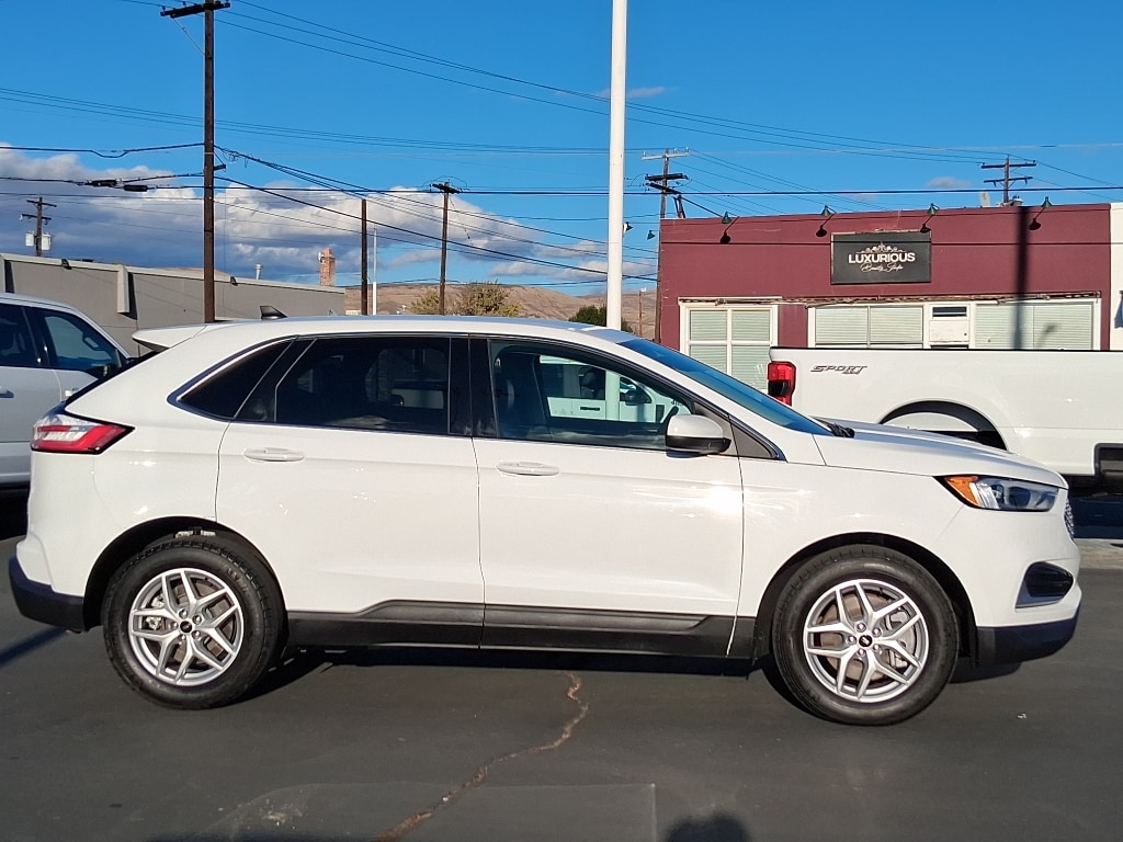 Used 2024 Ford Edge SEL SUV