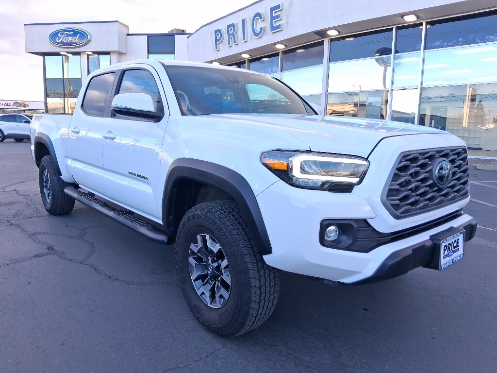 2023 Toyota Tacoma TRD Off Road's photo