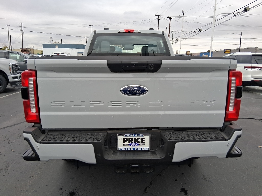 New 2025 Ford F-250 XL Truck Crew Cab