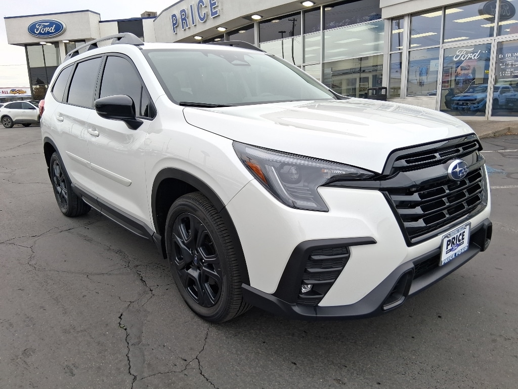 2025 Subaru Ascent Onyx Edition-Touring's photo