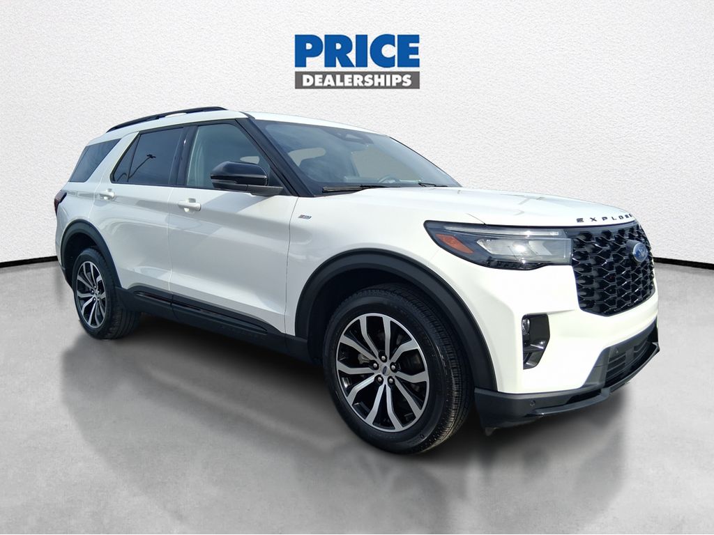 2025 Ford Explorer ST-LINE 4WD (PL535)'s photo