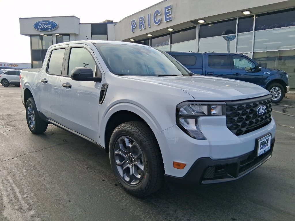 2025 Ford Maverick XLT's photo