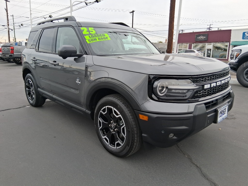 2025 Ford Bronco Sport Outer Banks's photo