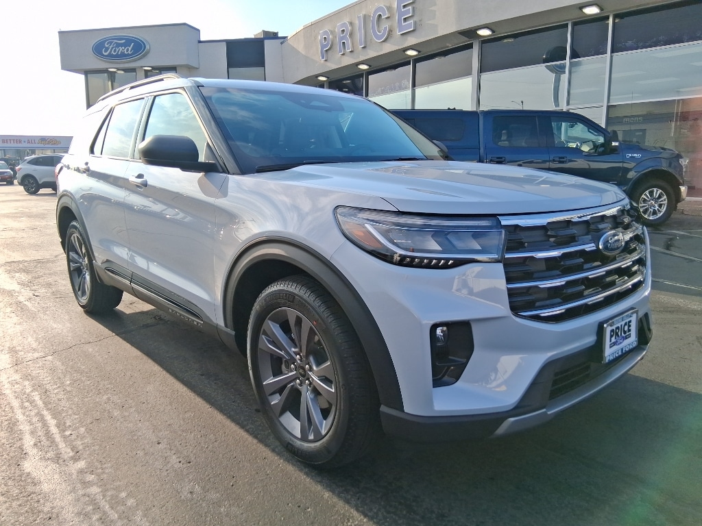 2026 Ford Explorer Active's photo