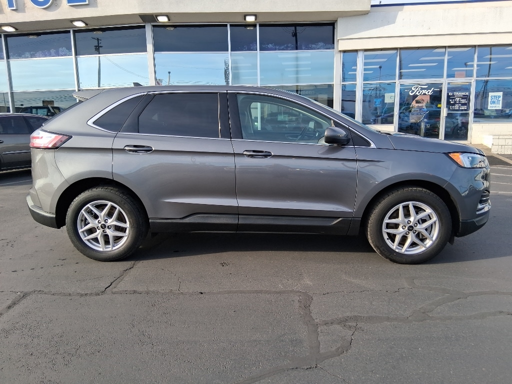 Used 2024 Ford Edge SEL SUV