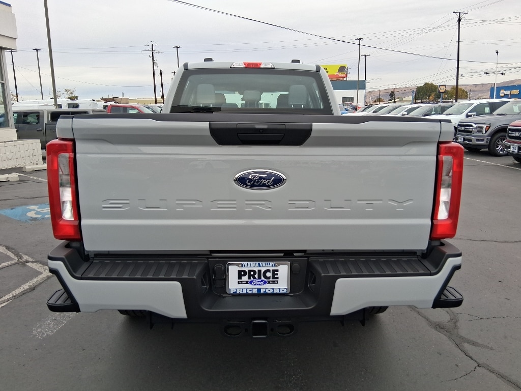 New 2026 Ford F-250  Truck Crew Cab