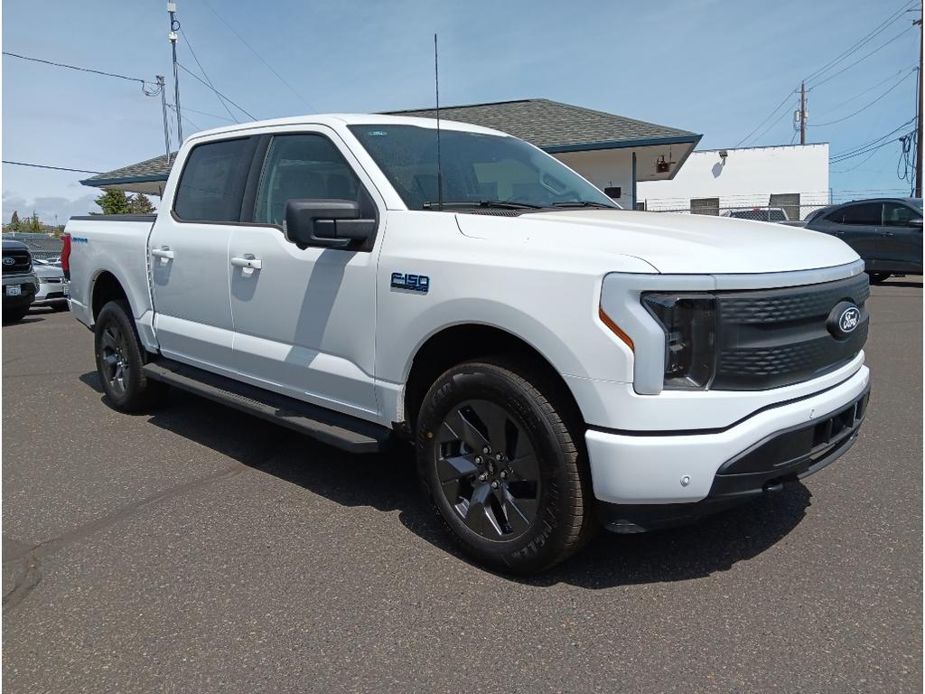 2025 Ford F-150 Lightning Flash's photo