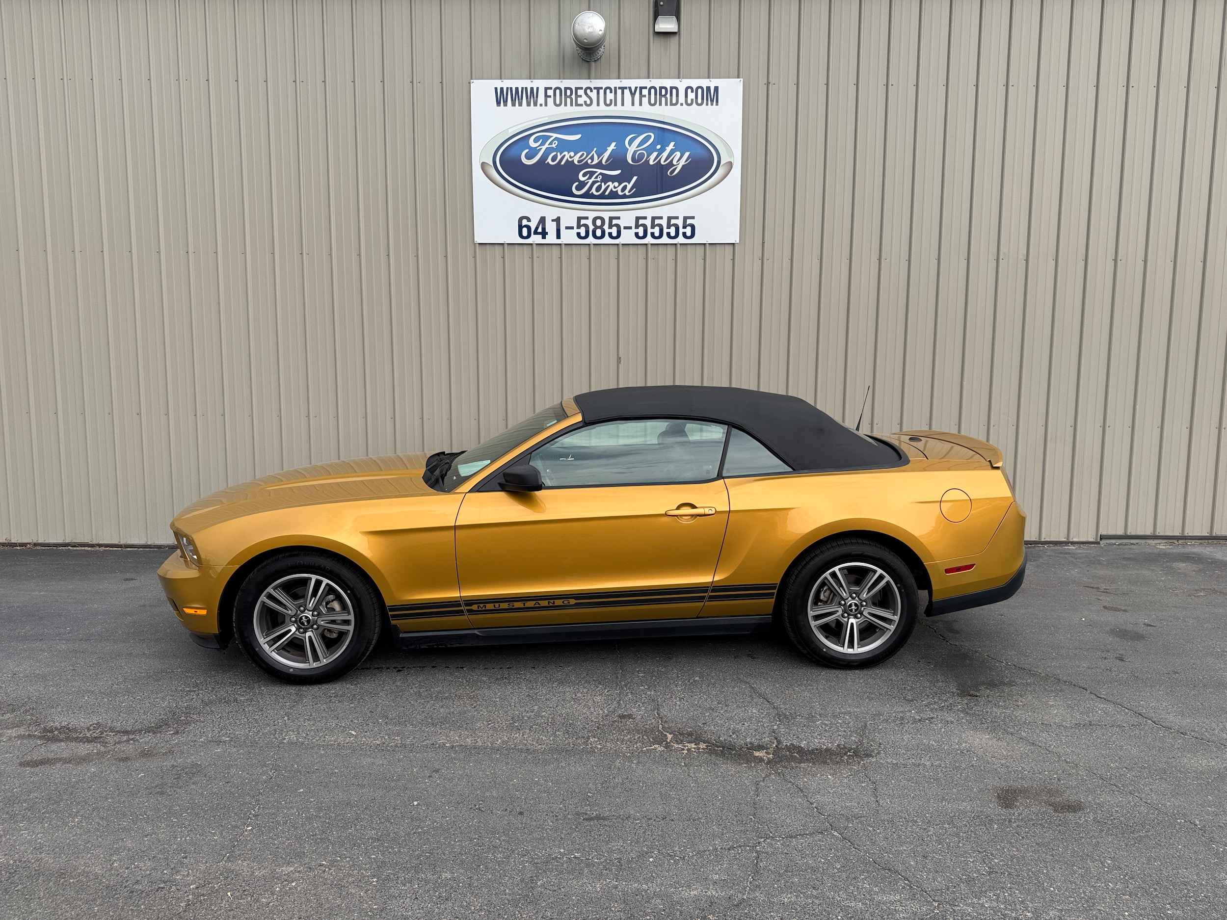 Used 2010 Ford Mustang V6 Premium with VIN 1ZVBP8ENXA5127749 for sale in Forest City, IA