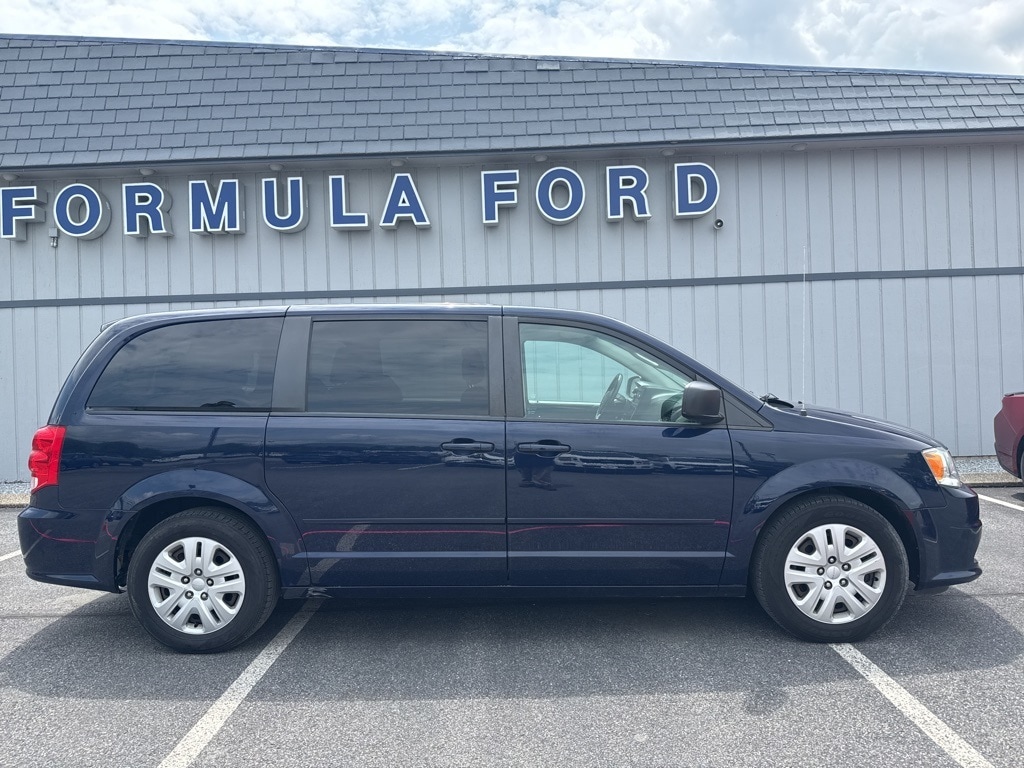 Used 2015 Dodge Grand Caravan SE with VIN 2C4RDGBG0FR613801 for sale in Rutland, VT