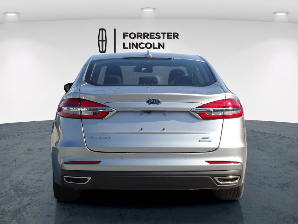 Used 2020 Ford Fusion SE Sedan