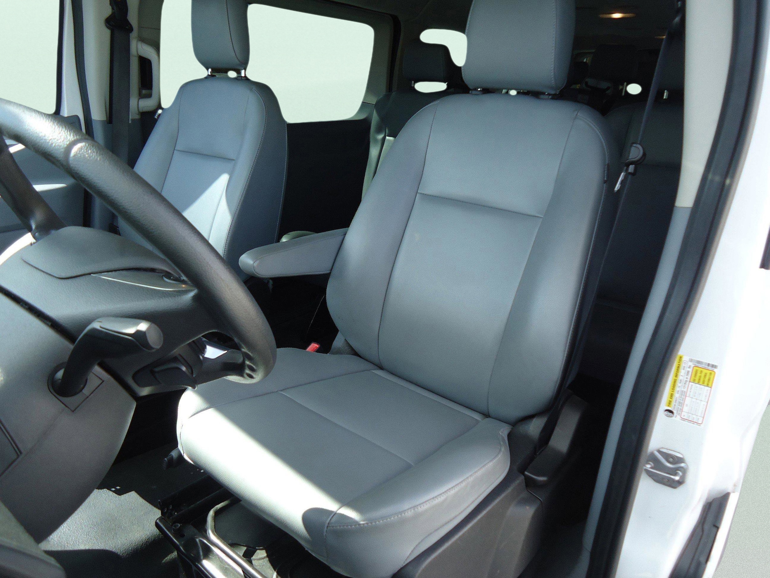 2017 Ford Transit Wagon XL - Photo 23