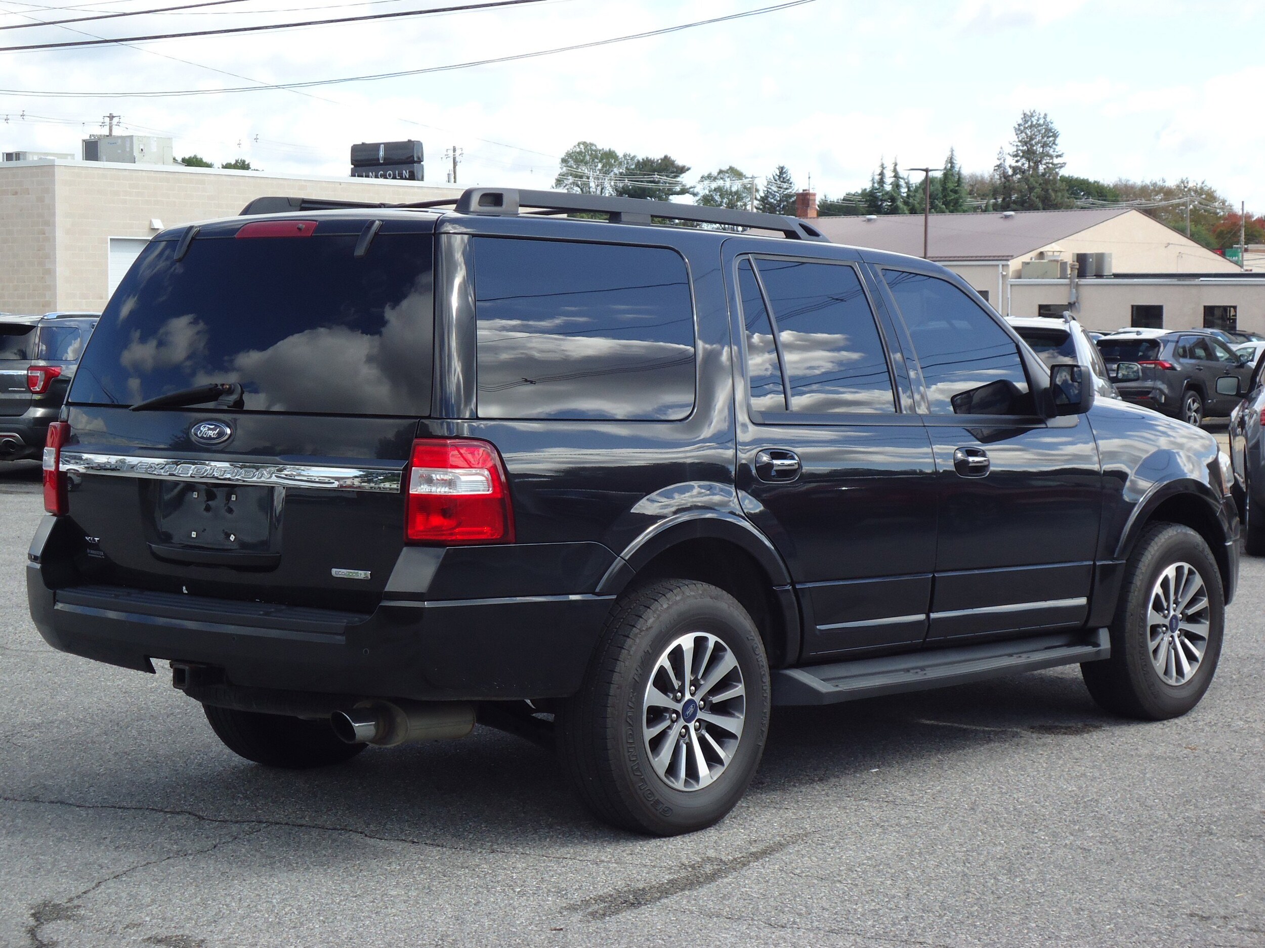 2015 Ford Expedition XLT King Ranch photo 3