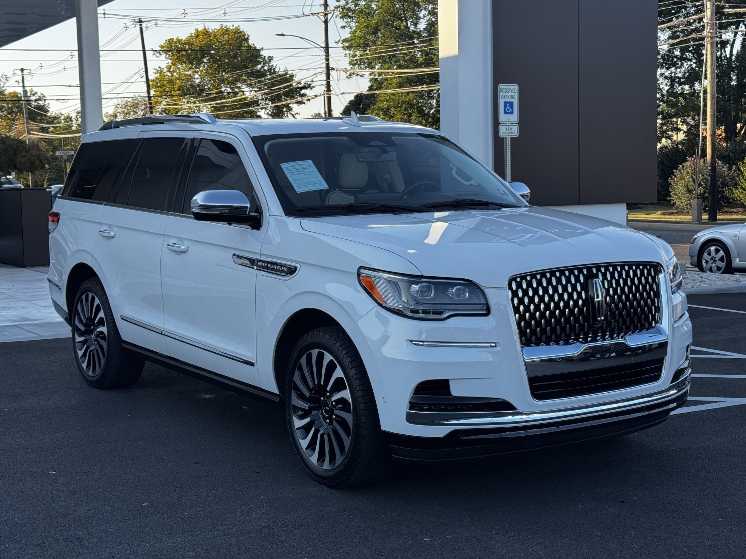 2022 Lincoln Navigator Black Label