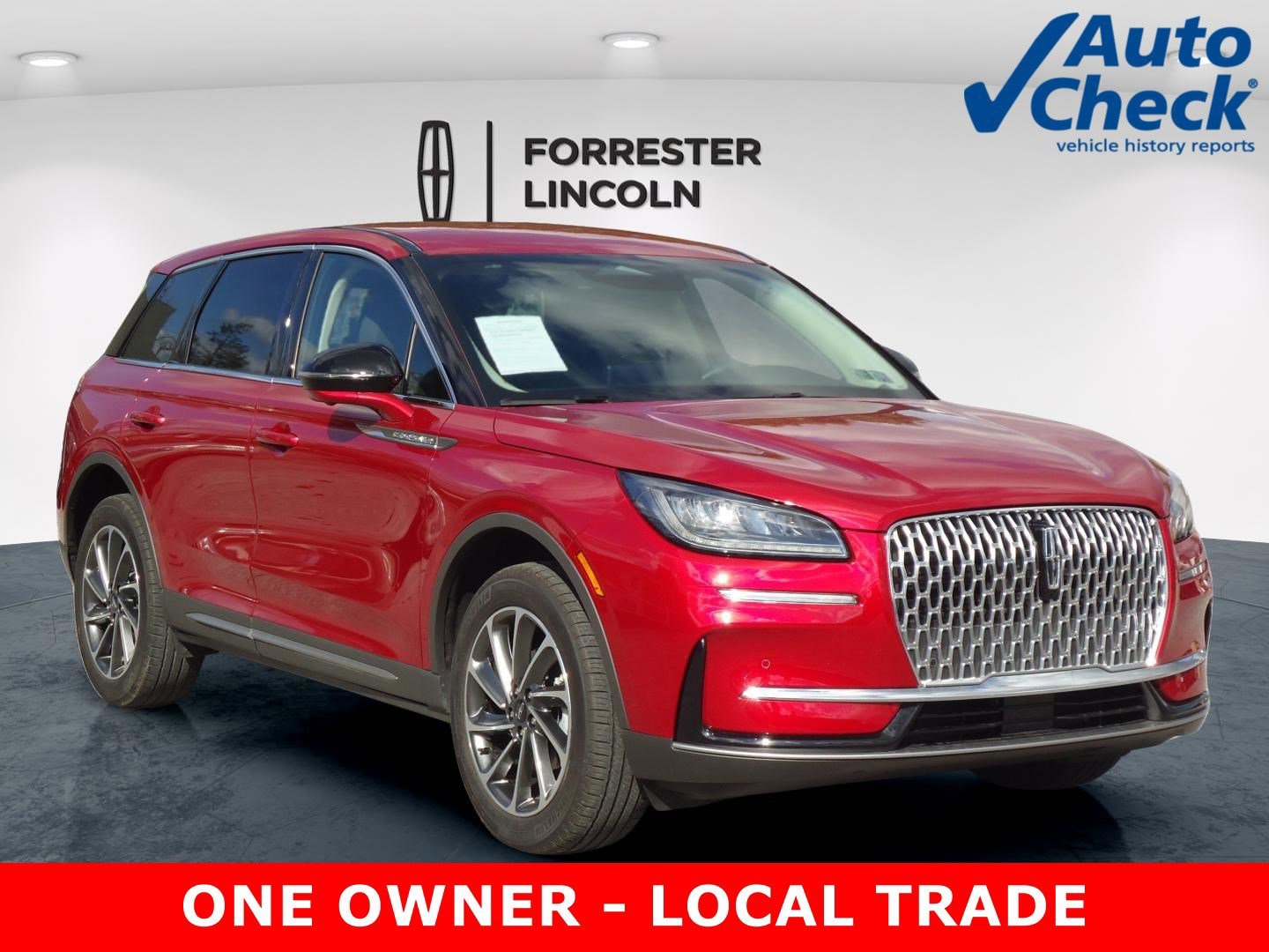 2023 Lincoln Corsair Base's photo