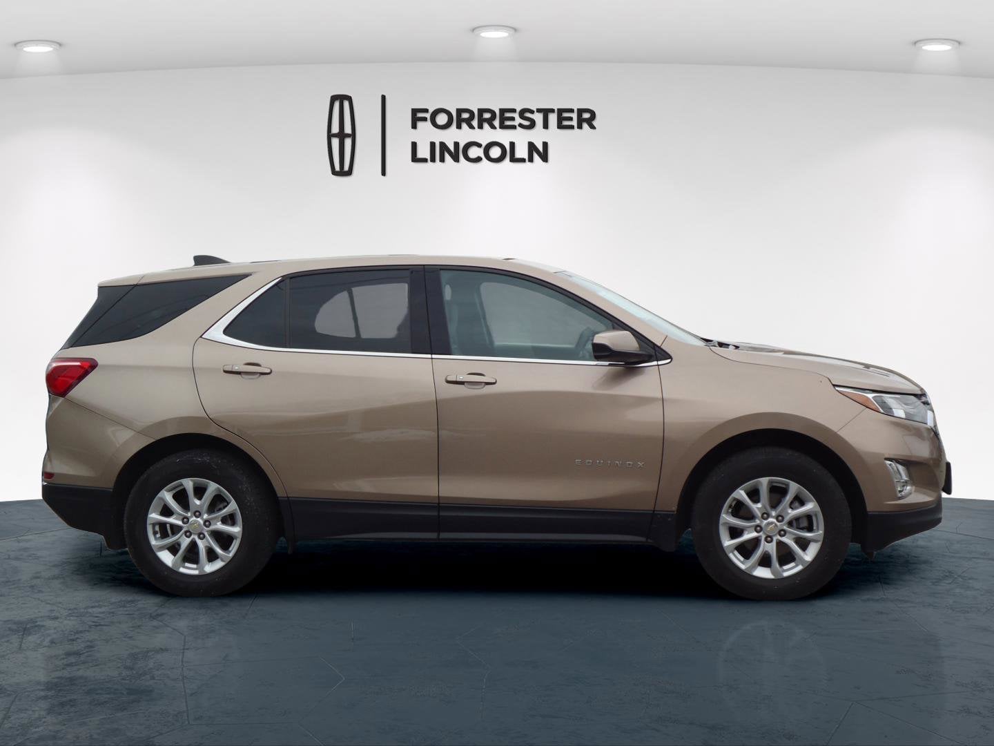 Used 2019 Chevrolet Equinox LT with VIN 2GNAXUEV7K6228669 for sale in Chambersburg, PA