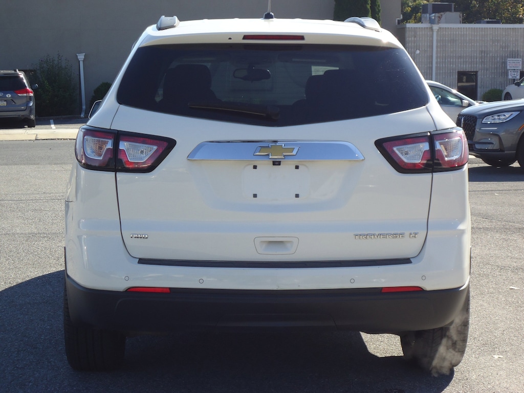 Used 2015 Chevrolet Traverse LT SUV