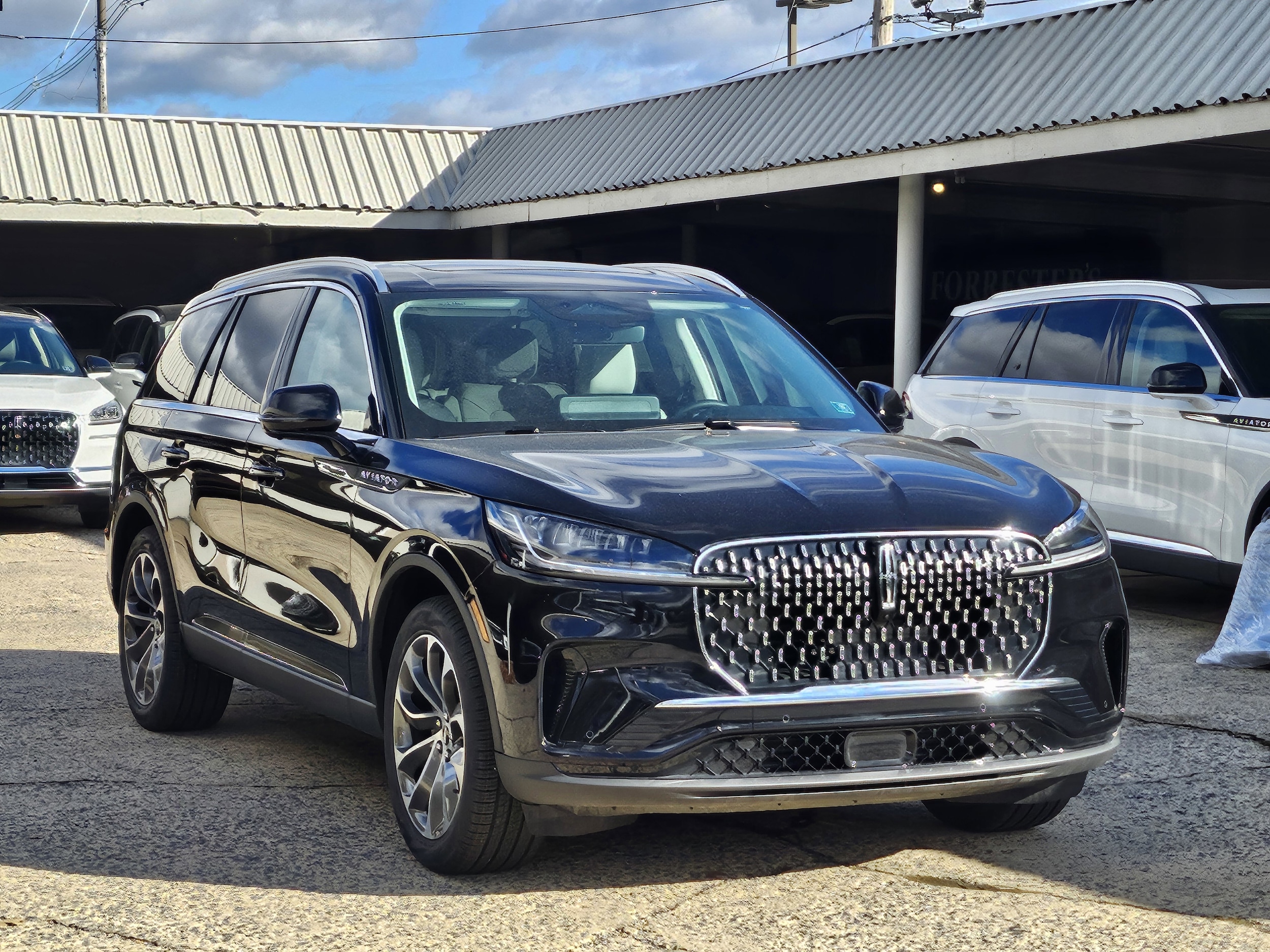 2026 Lincoln Aviator Premiere's photo