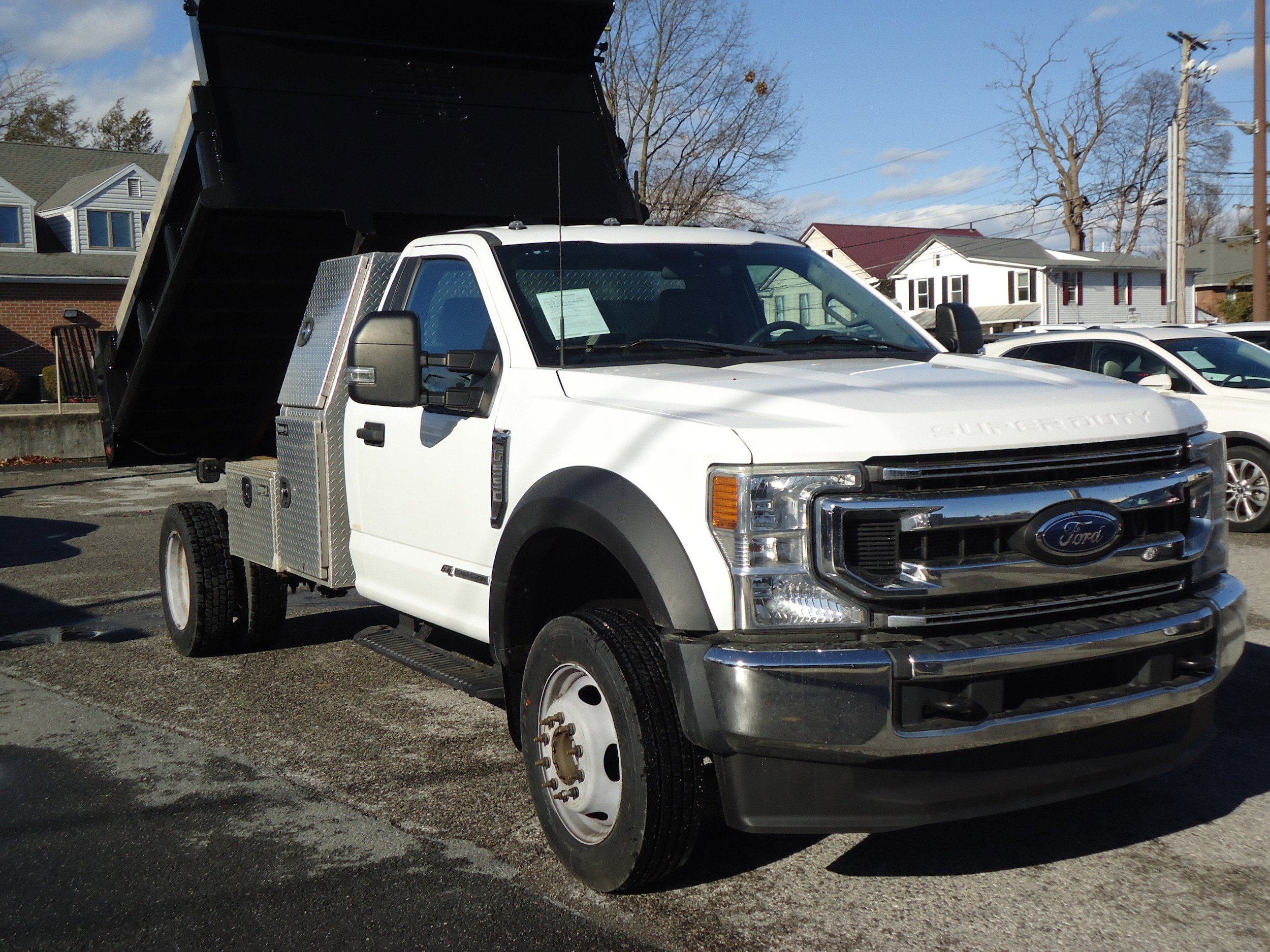 2022 Ford F-550 Super Duty Chassis Cab XL's photo