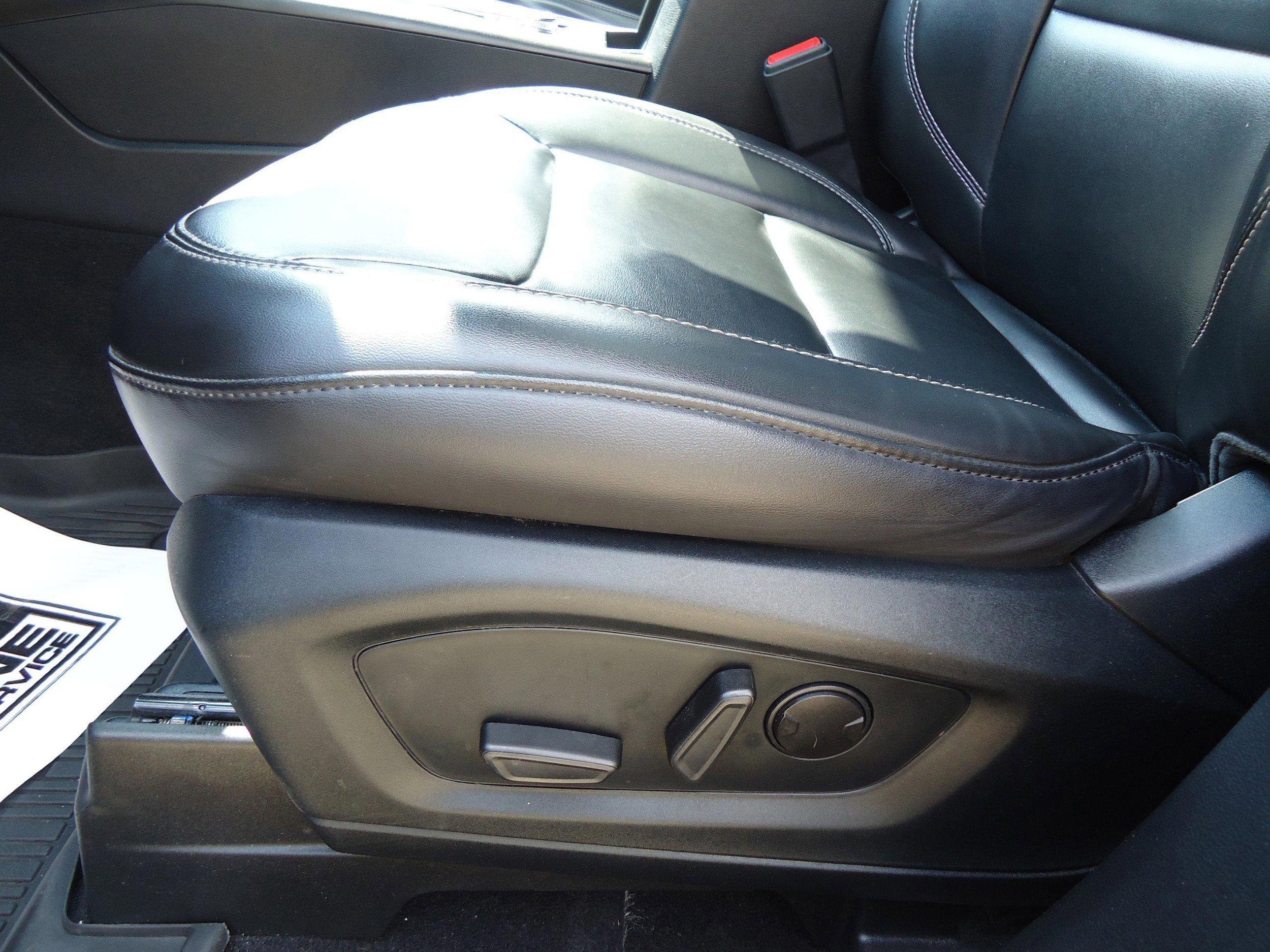2022 Ford Explorer XLT - Photo 19