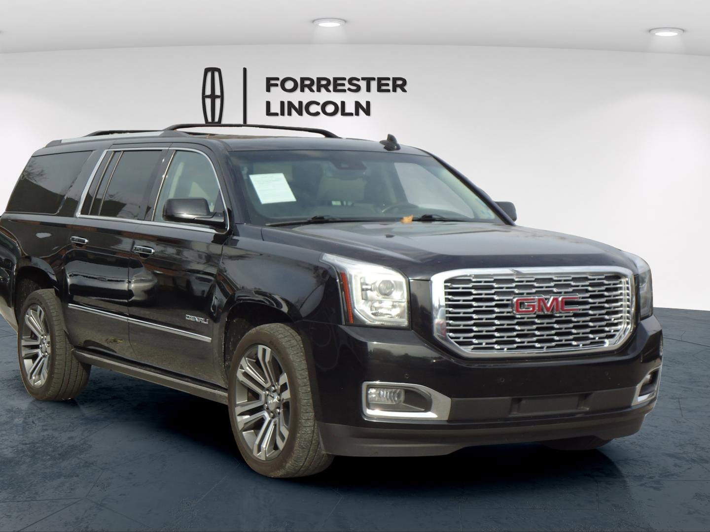 2018 GMC Yukon XL Denali's photo