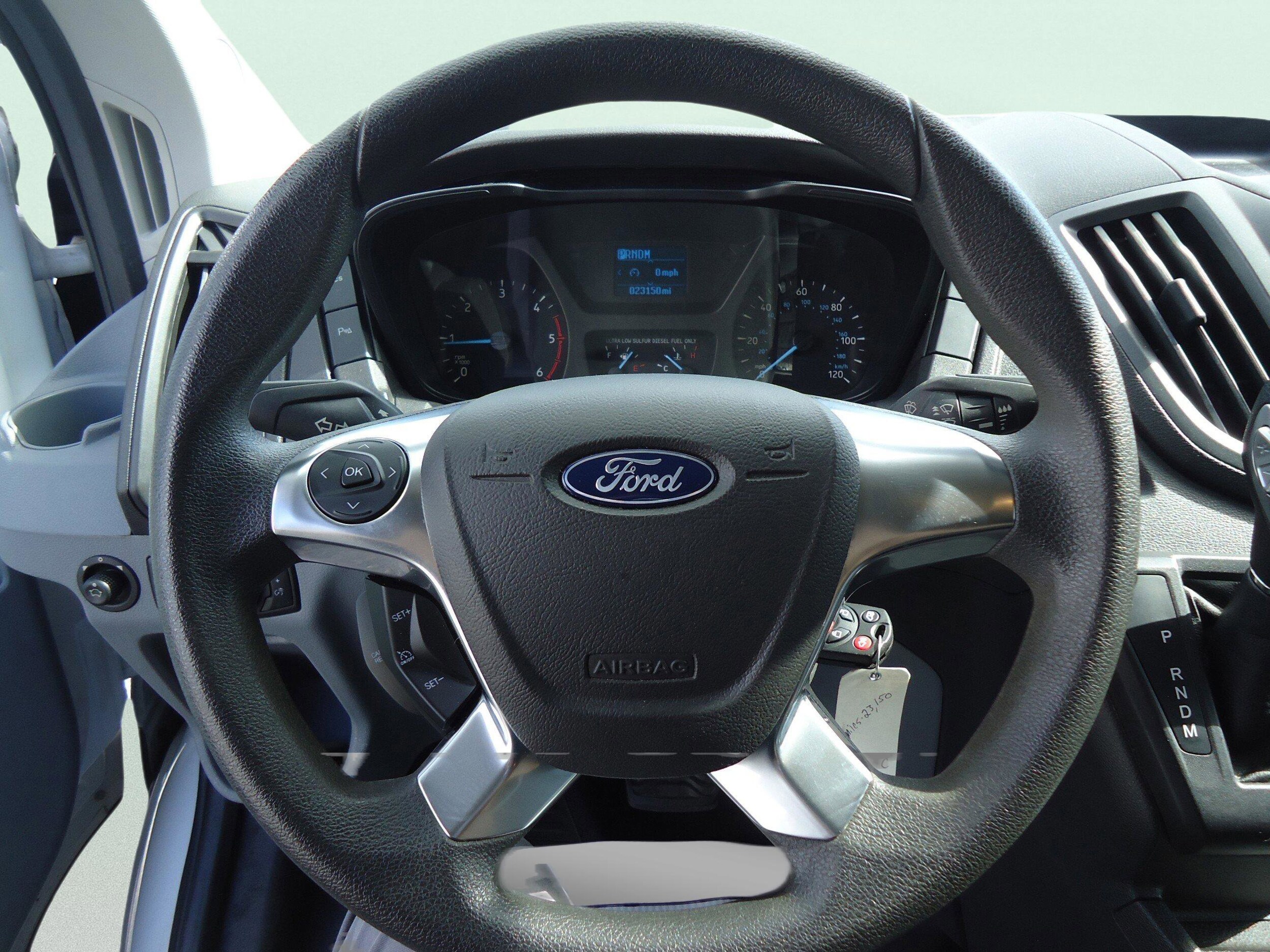 2017 Ford Transit Wagon XL - Photo 13