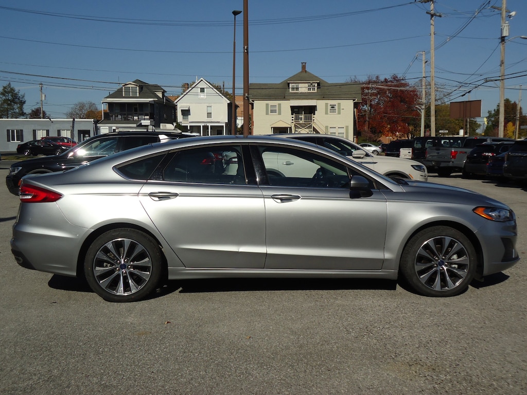 Used 2020 Ford Fusion SE Sedan