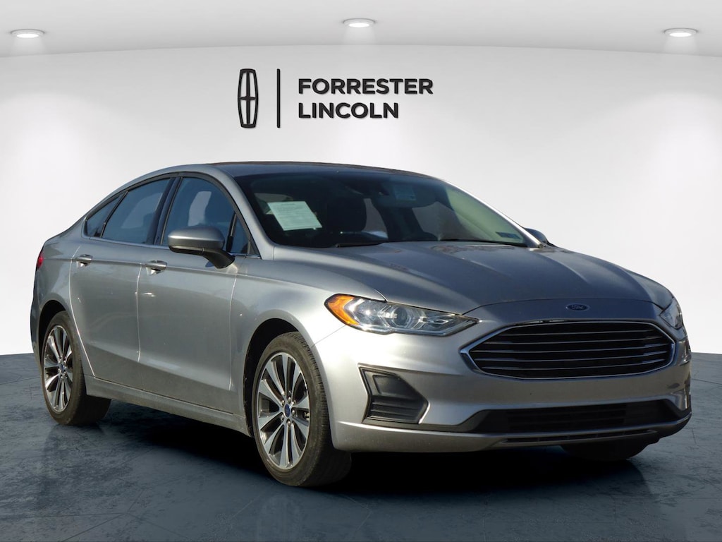 Used 2020 Ford Fusion SE Sedan