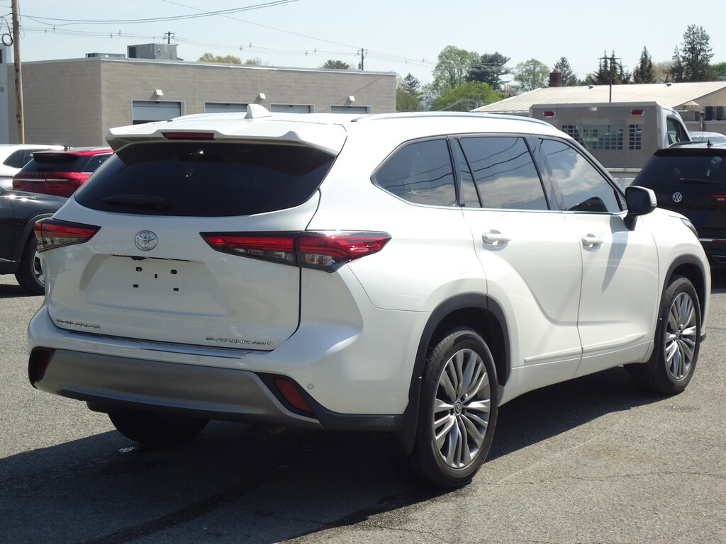 Used 2020 Toyota Highlander Platinum SUV