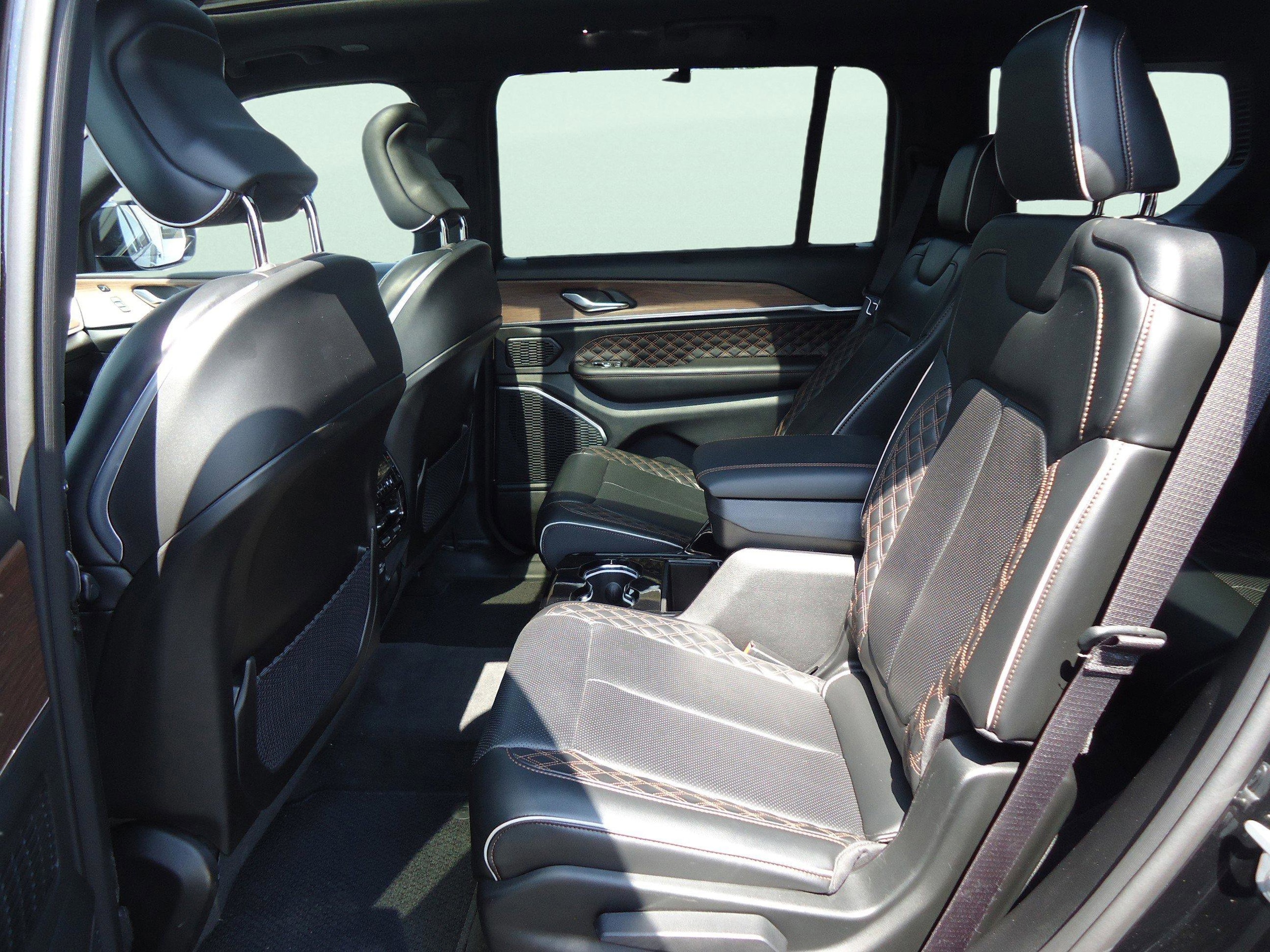 2021 Jeep Grand Cherokee L Summit - Photo 18