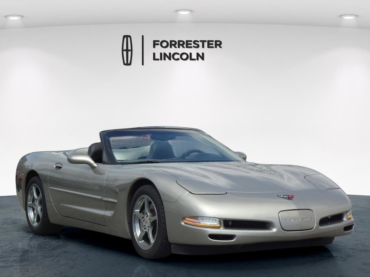 2001 Chevrolet Corvette Convertible's photo