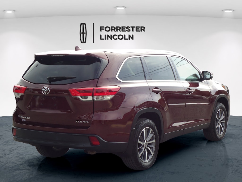 Used 2019 Toyota Highlander XLE SUV