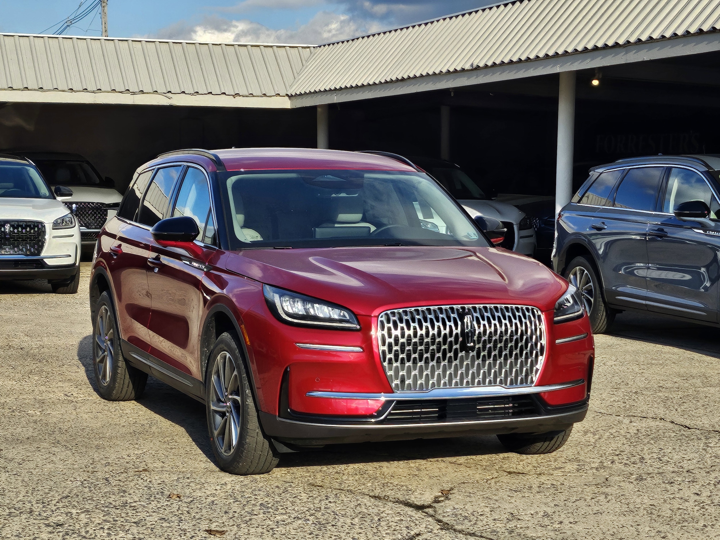 2026 Lincoln Corsair Premiere's photo