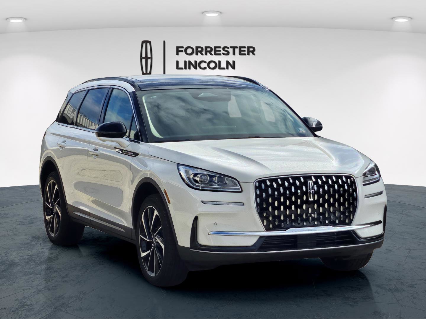 2025 Lincoln Corsair Reserve's photo