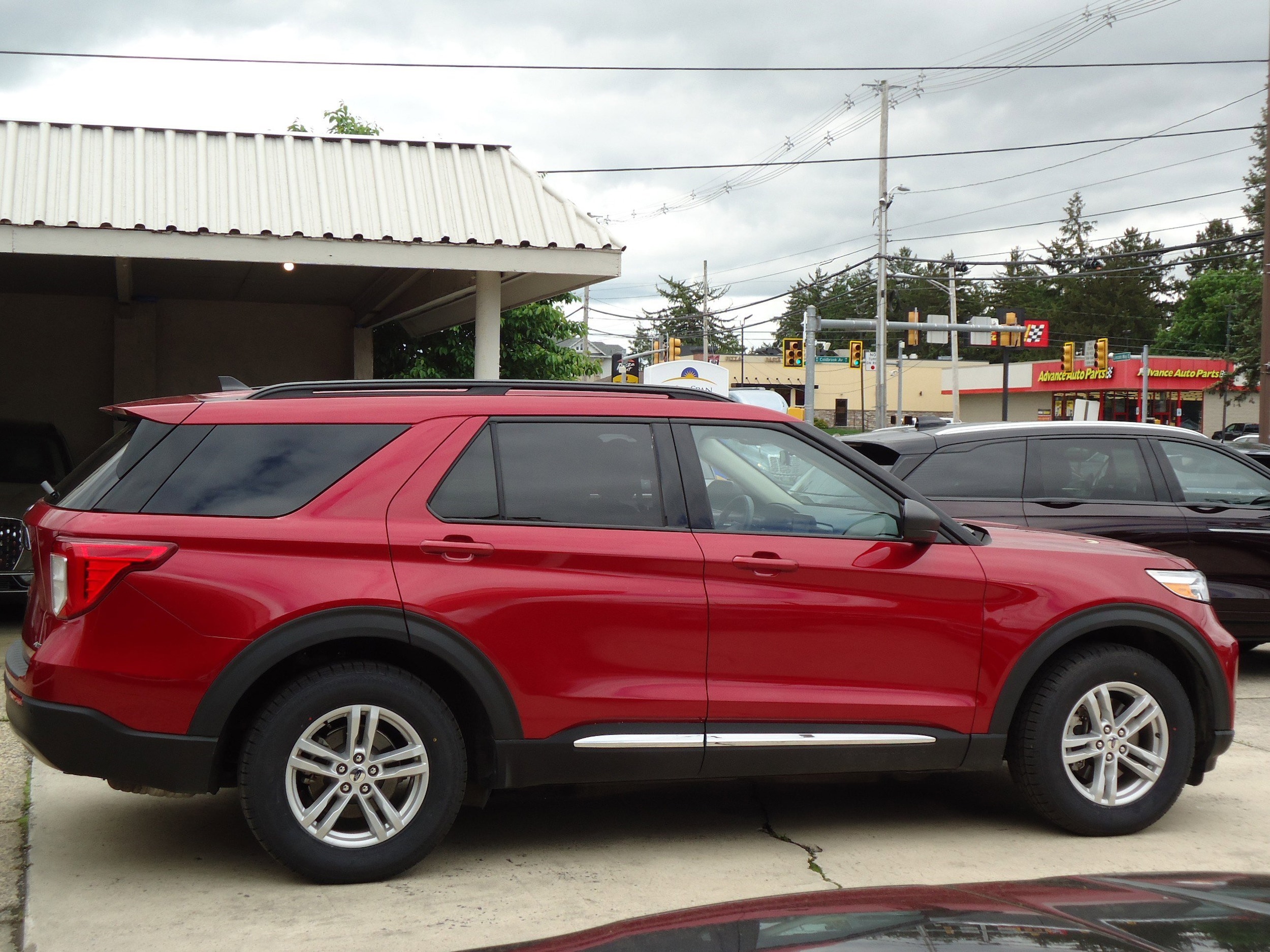 Used 2021 Ford Explorer XLT with VIN 1FMSK8DH1MGB66912 for sale in Chambersburg, PA