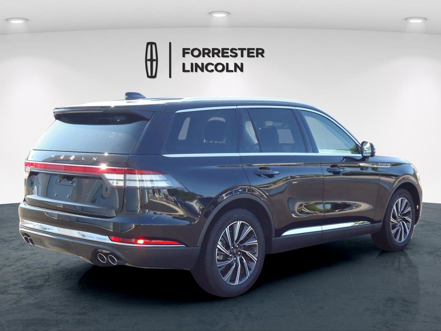 2025 Lincoln Aviator Premiere photo 3