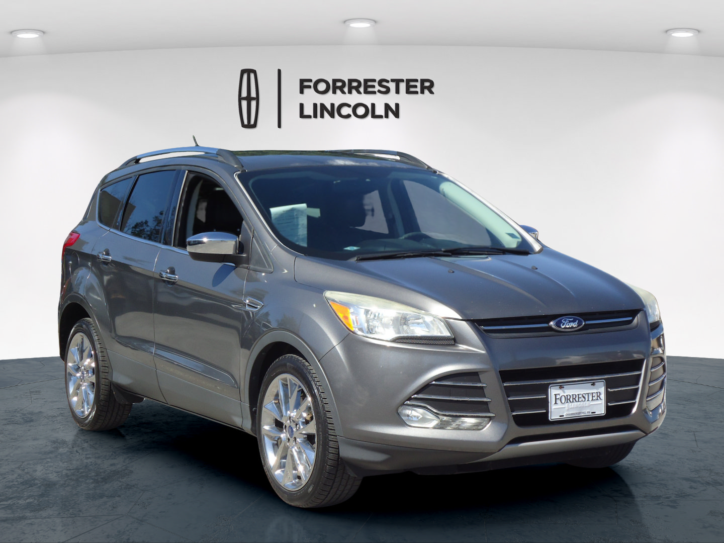 Used 2014 Ford Escape SE SUV near Waynesboro, PA