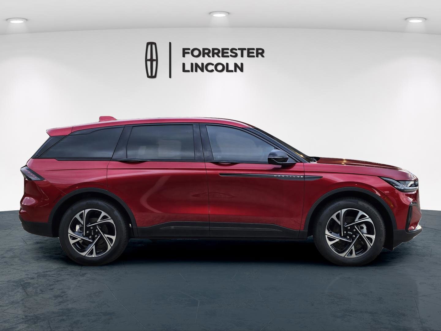 2025 Lincoln Nautilus Premiere photo 2