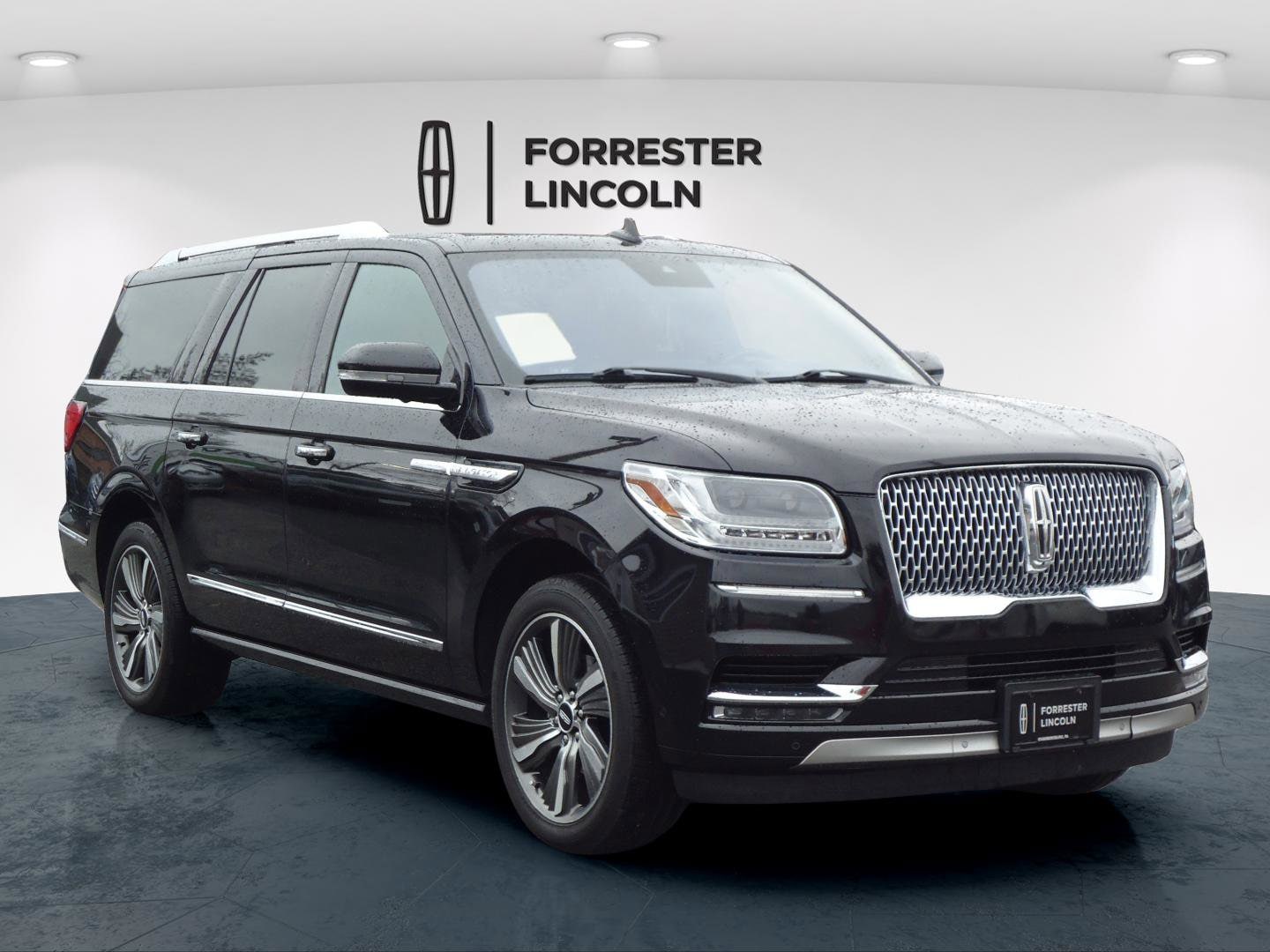 2019 Lincoln Navigator Reserve's photo