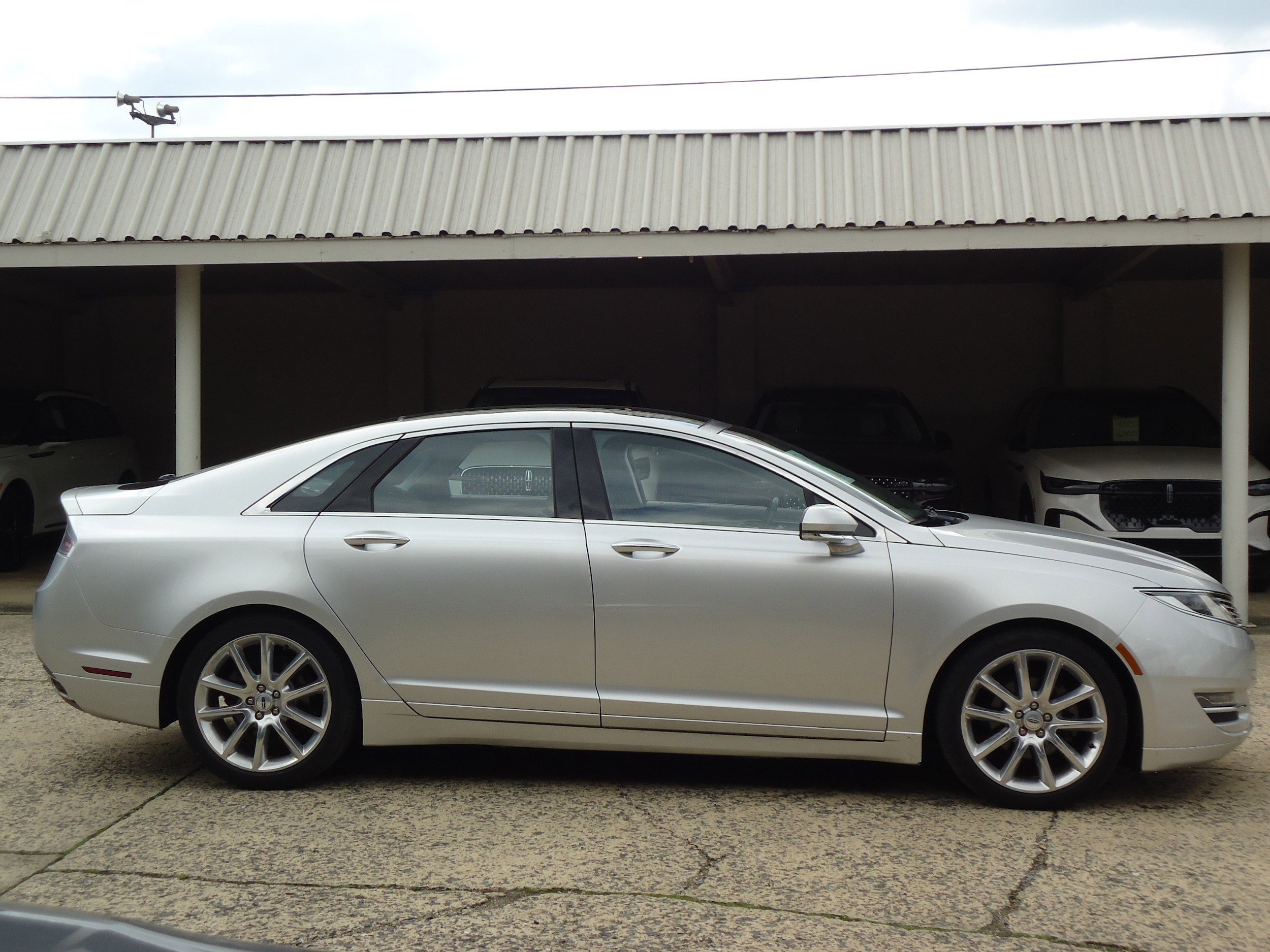 Used 2015 Lincoln MKZ Hybrid with VIN 3LN6L2LU1FR607749 for sale in Chambersburg, PA