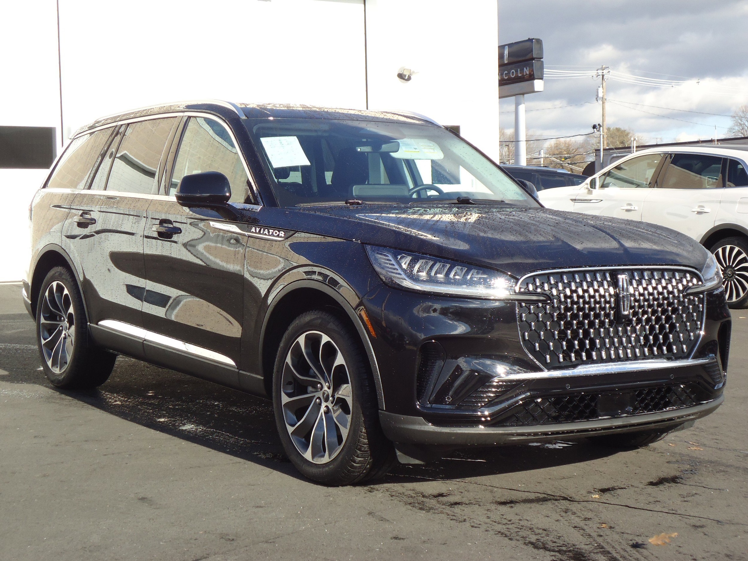 2025 Lincoln Aviator Premiere's photo