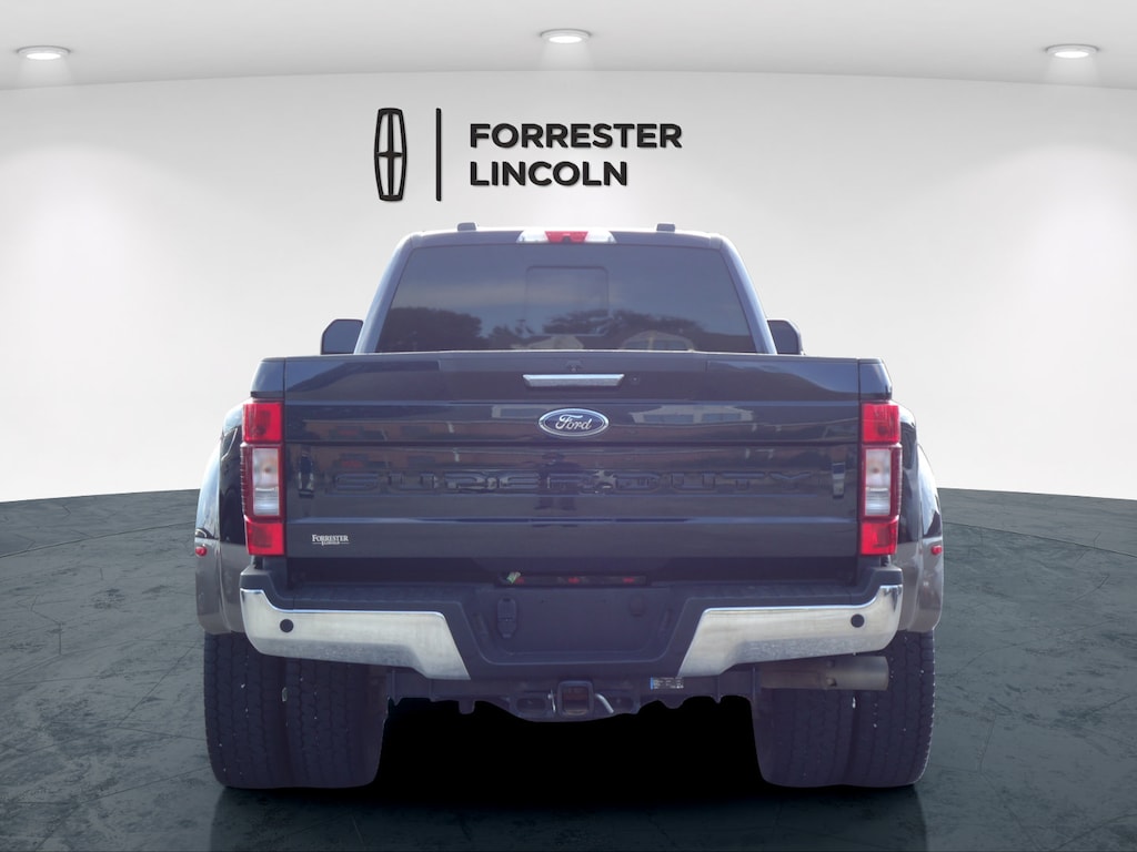 Used 2022 Ford F-450SD Lariat Truck