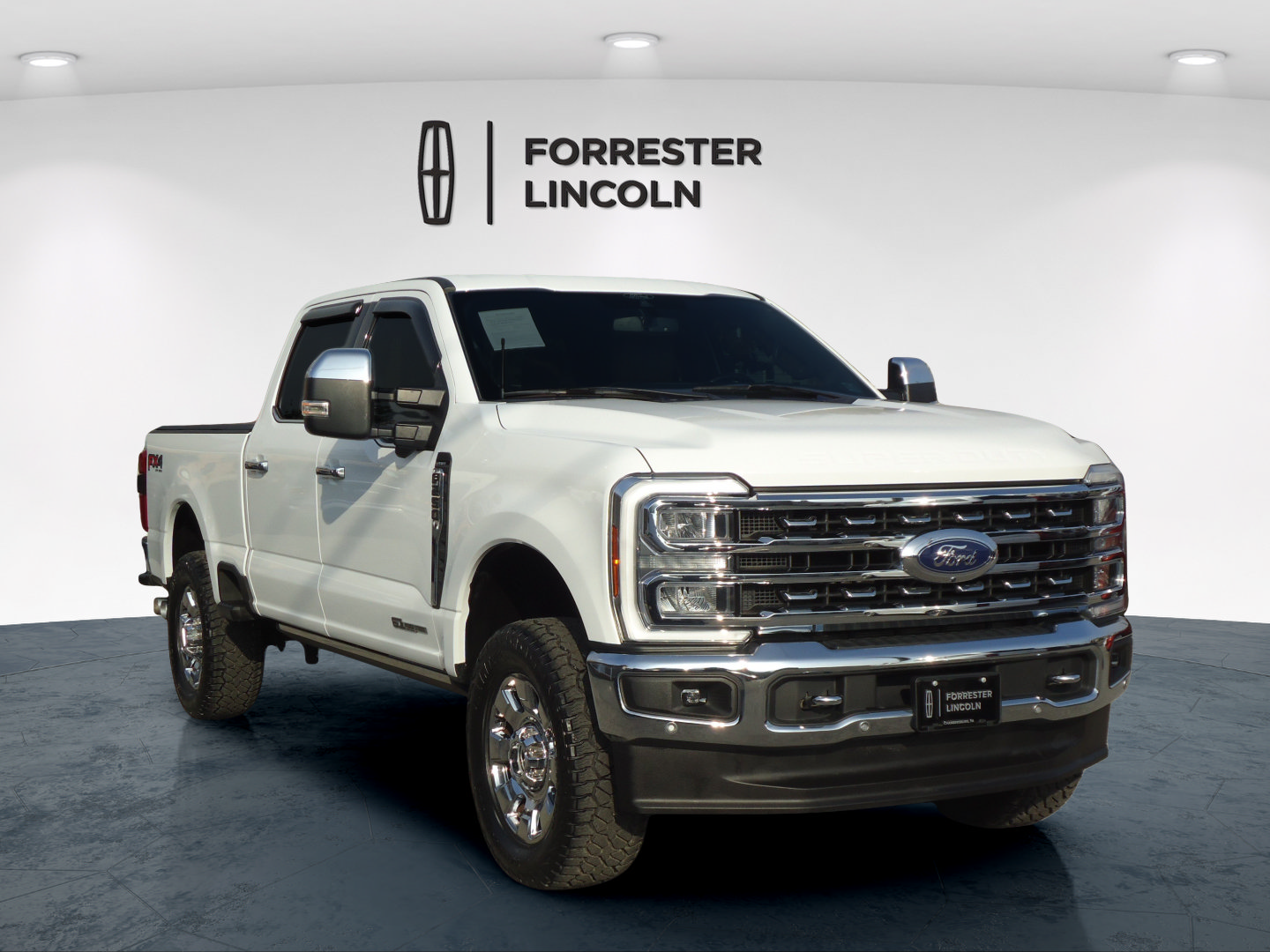 Used 2024 Ford F-250SD Lariat Truck