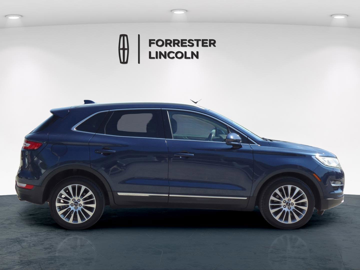 Used 2017 Lincoln MKC Reserve with VIN 5LMCJ3D98HUL30888 for sale in Chambersburg, PA