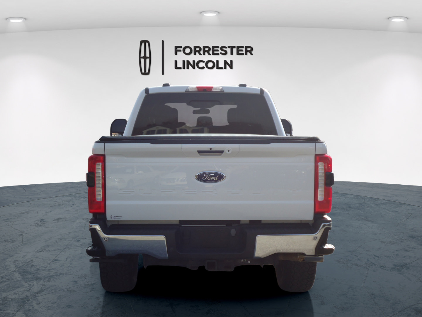 Used 2024 Ford F-250SD Lariat Truck