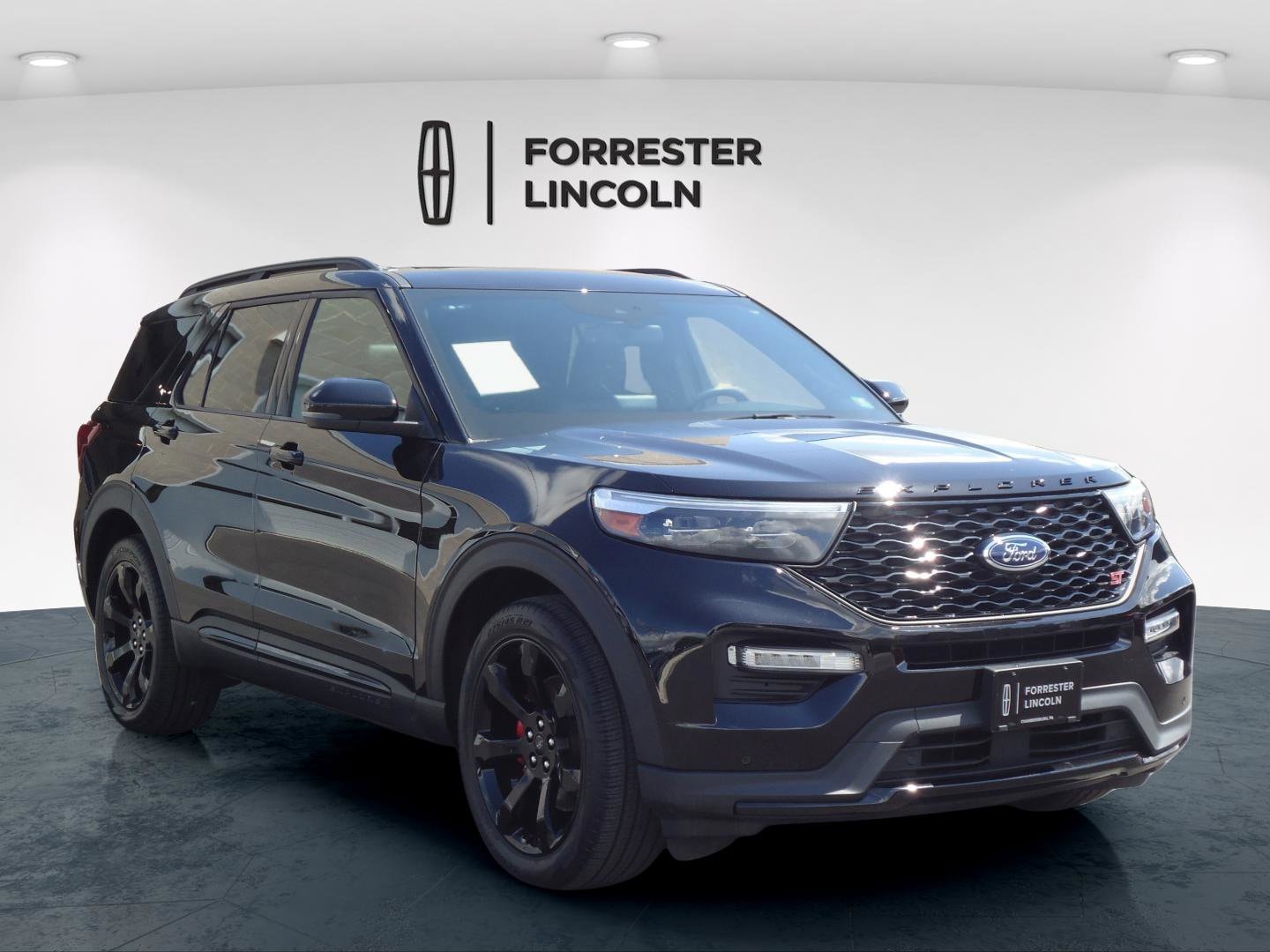 2023 Ford Explorer ST 4WD's photo