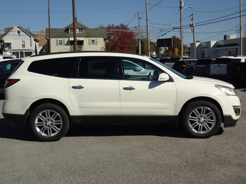 Used 2015 Chevrolet Traverse LT SUV