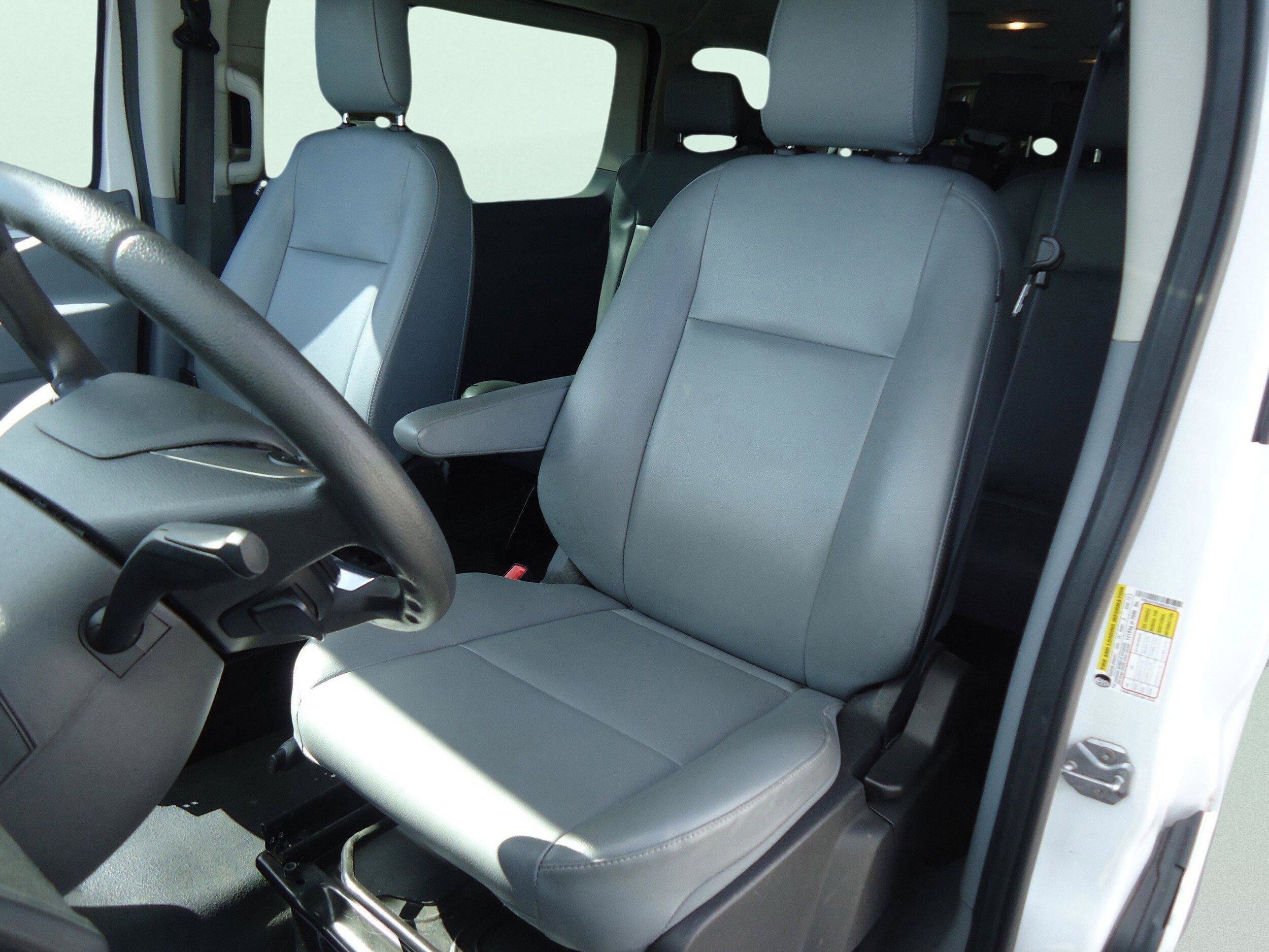 2017 Ford Transit Wagon XL - Photo 23
