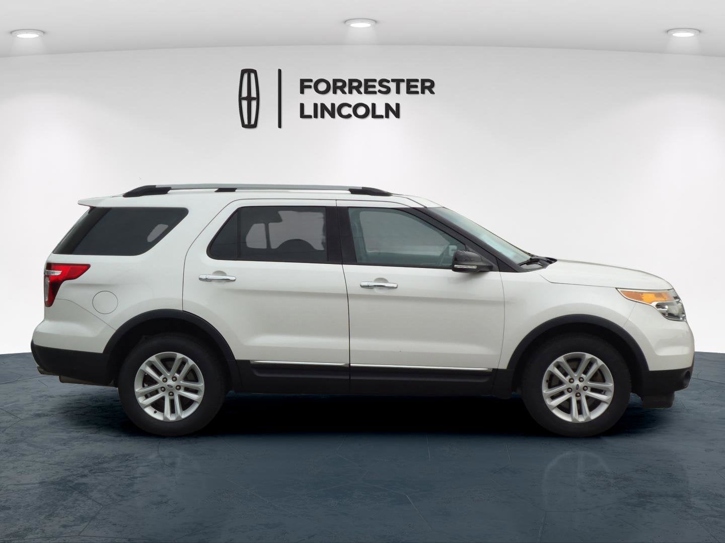 Used 2014 Ford Explorer XLT with VIN 1FM5K8D86EGB39543 for sale in Chambersburg, PA